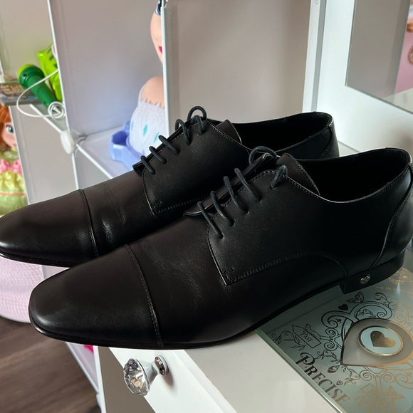 Versace dress shoes, and belt - Picture 3 of 7